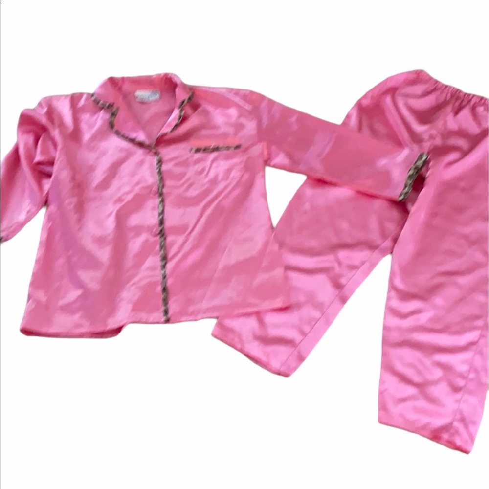 Suzanne Somers  pajamas